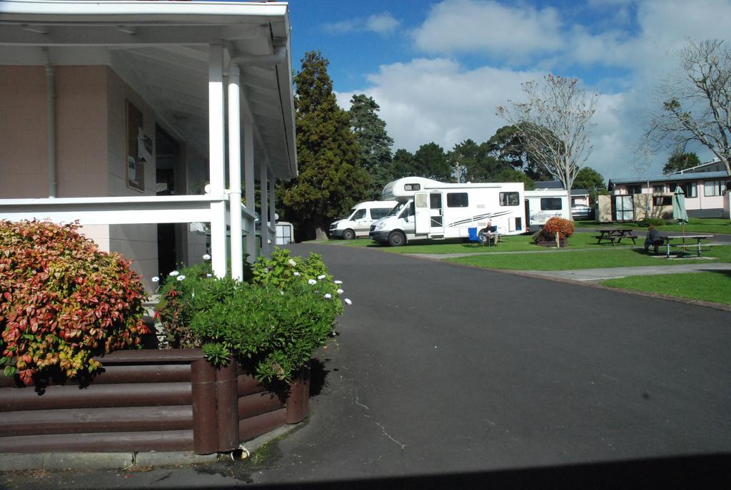 Avondale Motor Park 4*